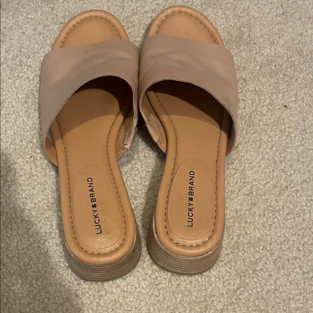 Lucky Brand Women's Tan Slip-On Mules